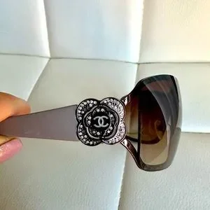 CHANEL | Accessories | Chanel Vintage Sunglasses Model 464b  display picture 1